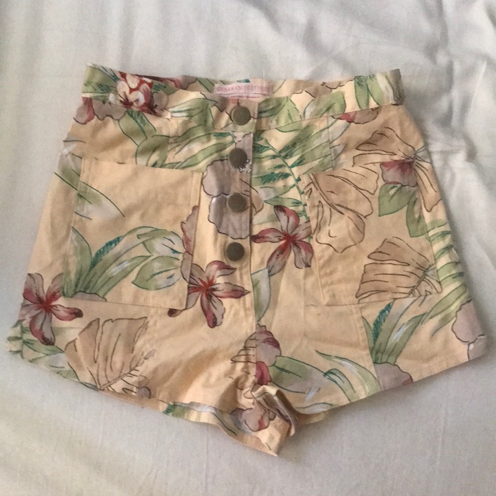 Floral high waisted shorts
